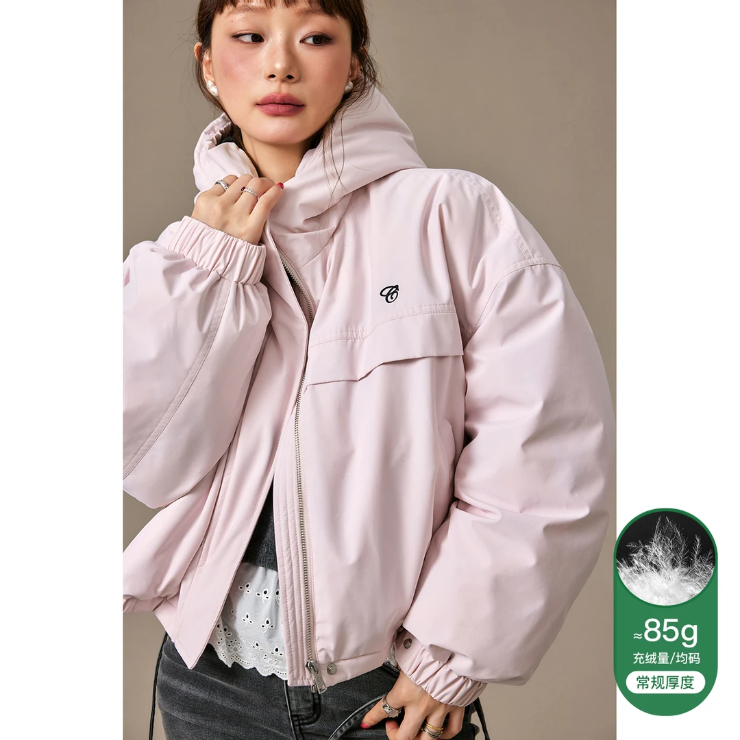 CHUU冬季女装字母刺绣设计连帽穿搭90鸭绒百搭长袖个性羽绒服