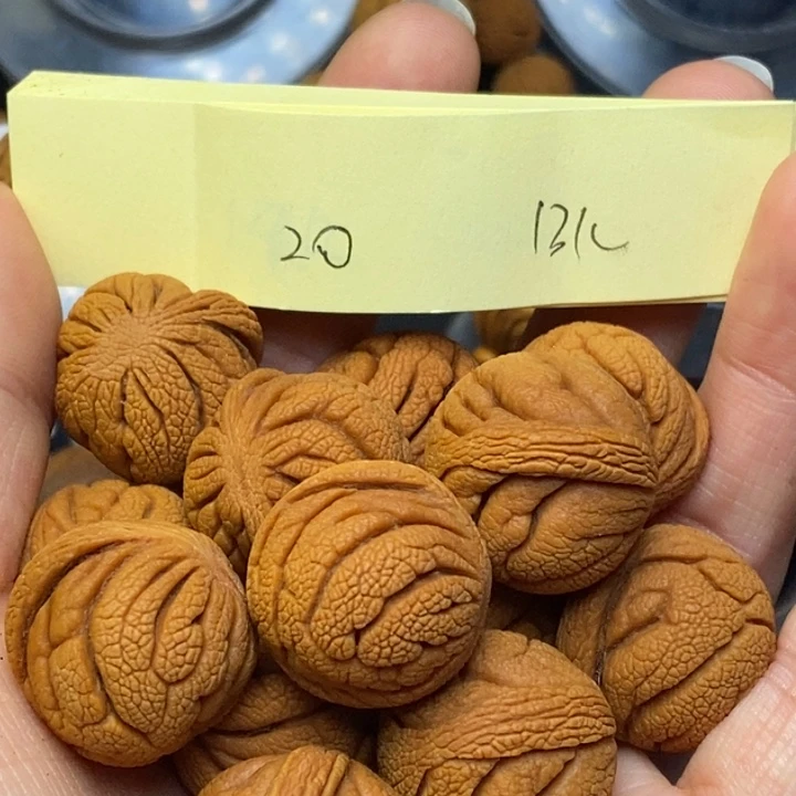吊坠桃核秦岭龙纹桃核2 尺寸