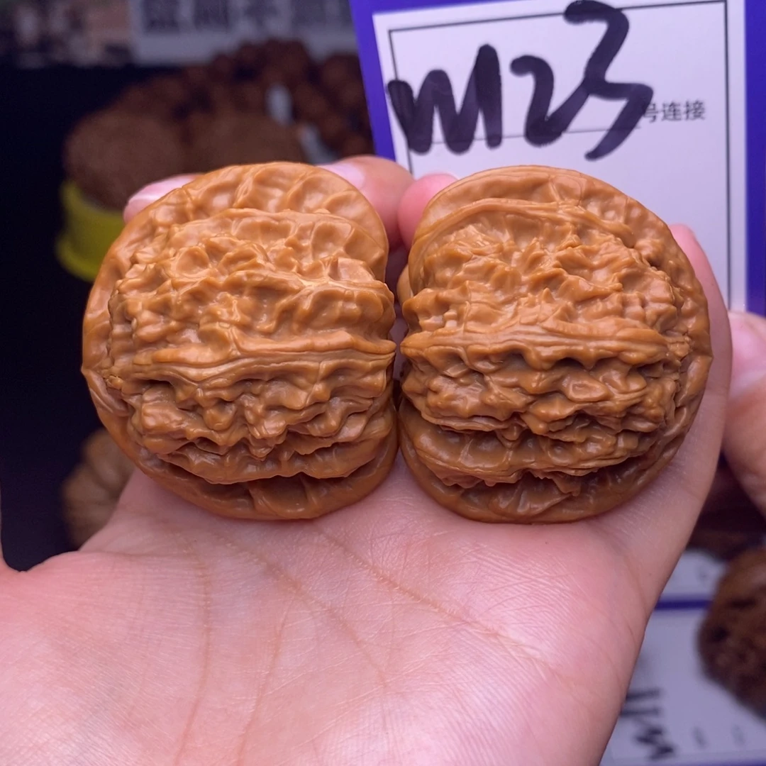 文玩核桃吊坠W123链接 白狮子42尺