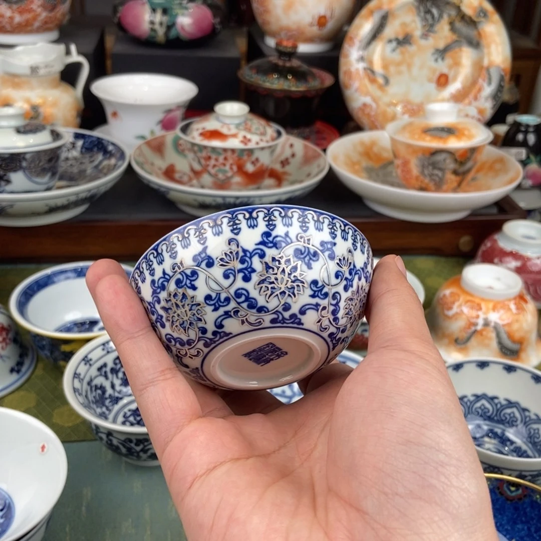 陶瓷的设计师是一个