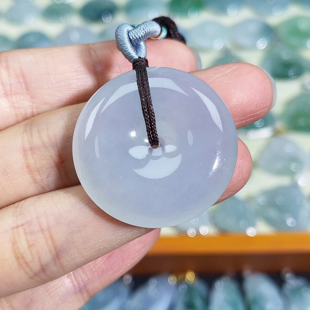 翡翠颈饰未镶嵌吊坠