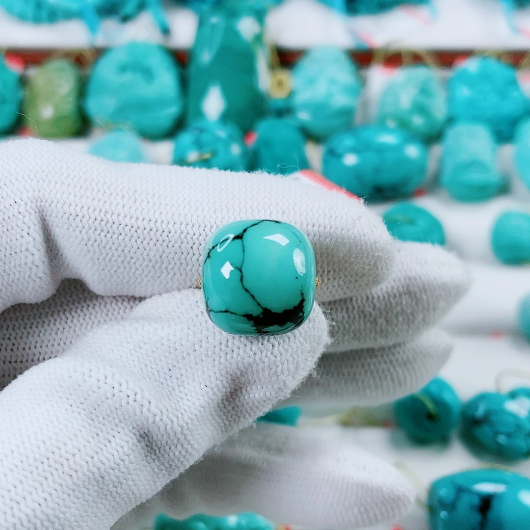 绿松石未镶嵌车挂