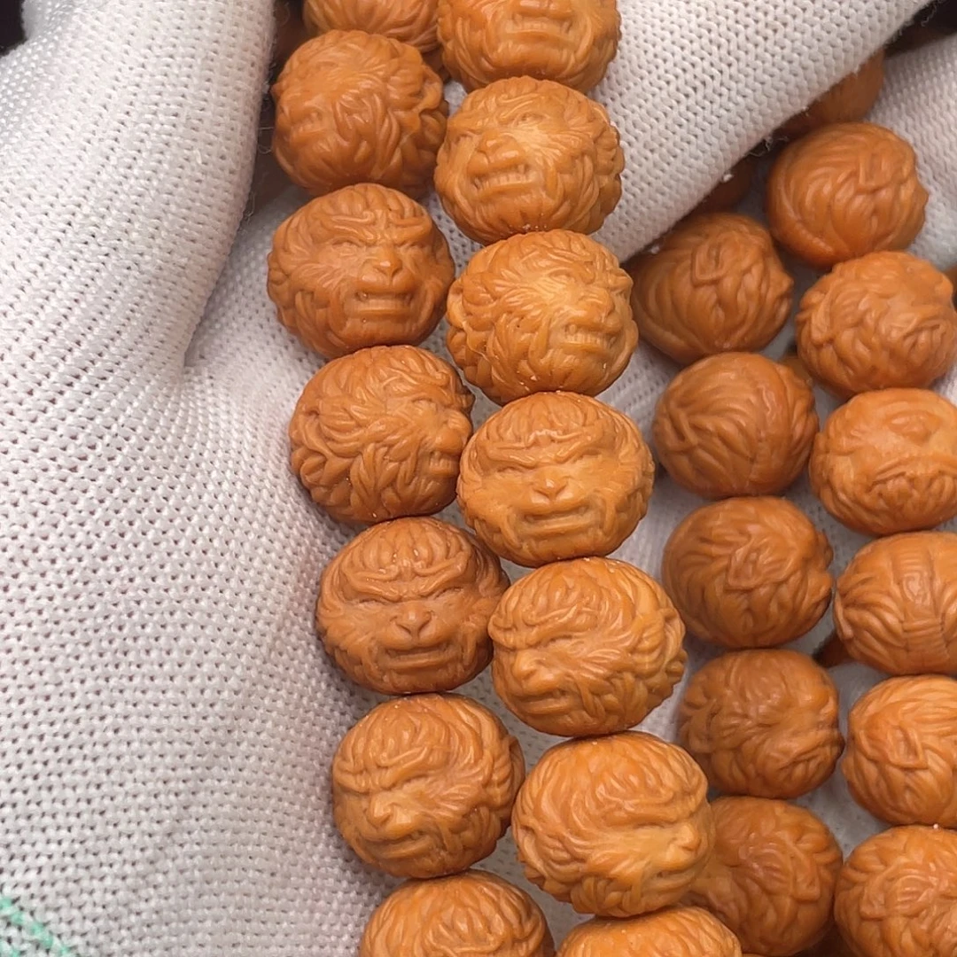 小***2吊坠猴头核桃大圣