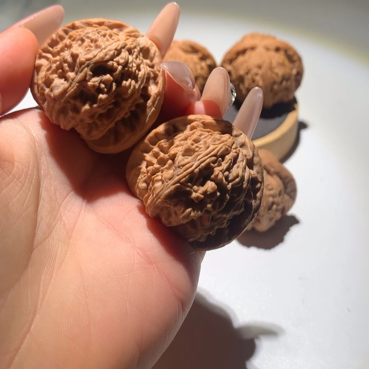 把件文玩核桃白狮子