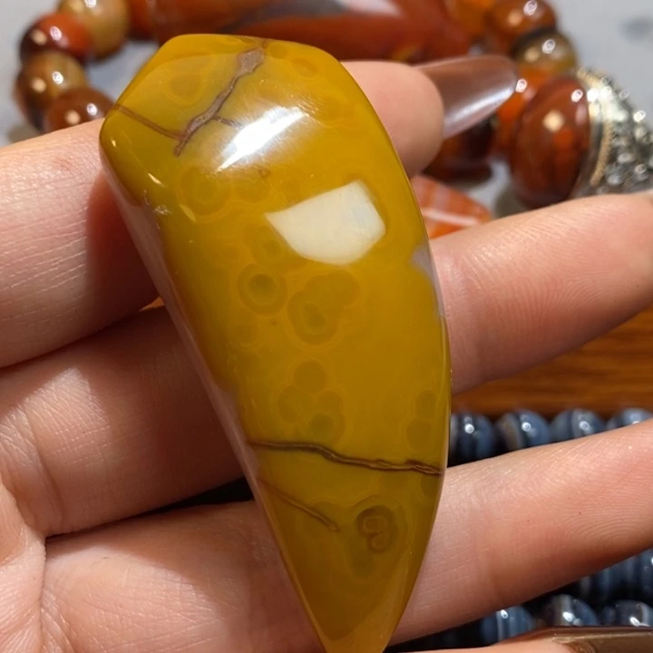 黑***白玛瑙/玉髓未镶嵌颈饰