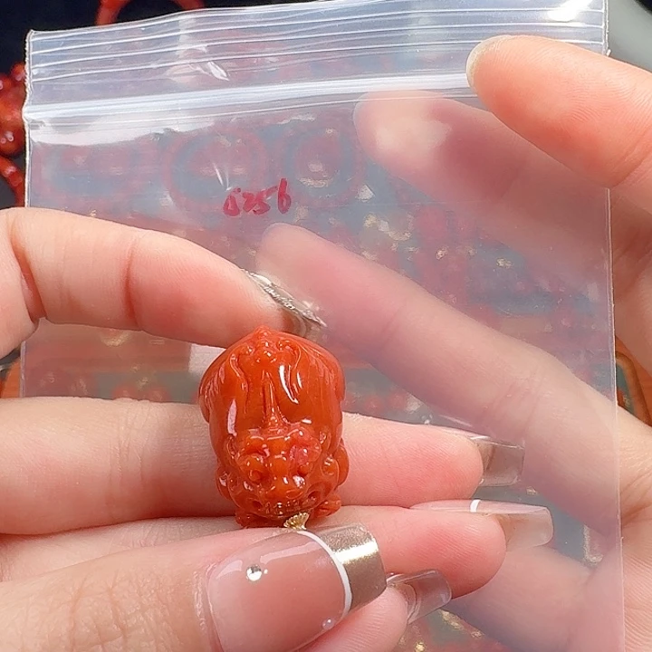 南红玛瑙银S925镶嵌吊坠