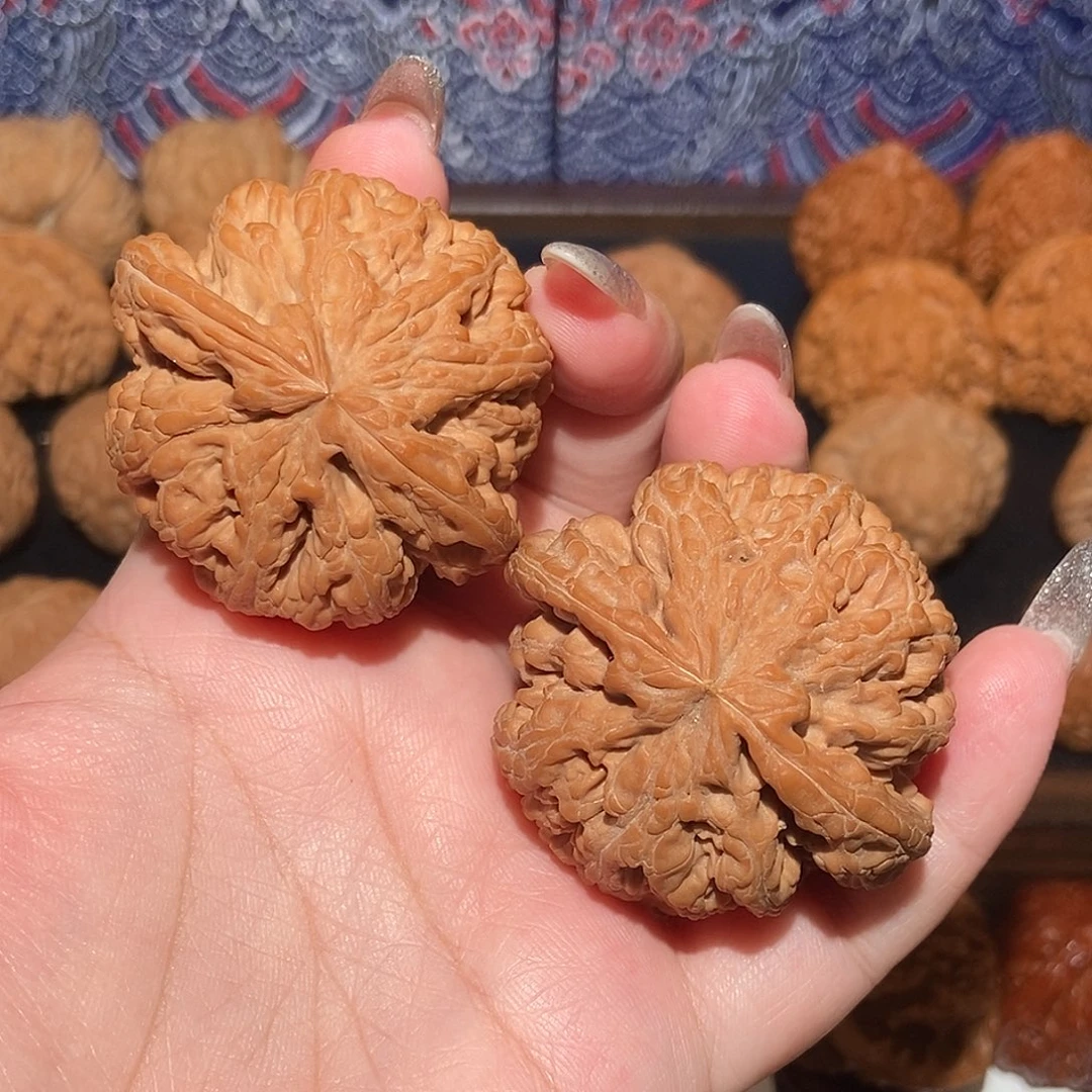 文玩核桃吊坠大粗筋48