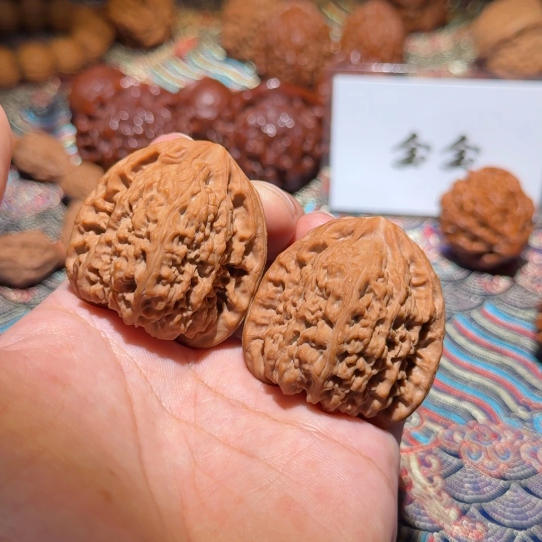 把件核桃733高炮南疆石，尺寸41 41 42