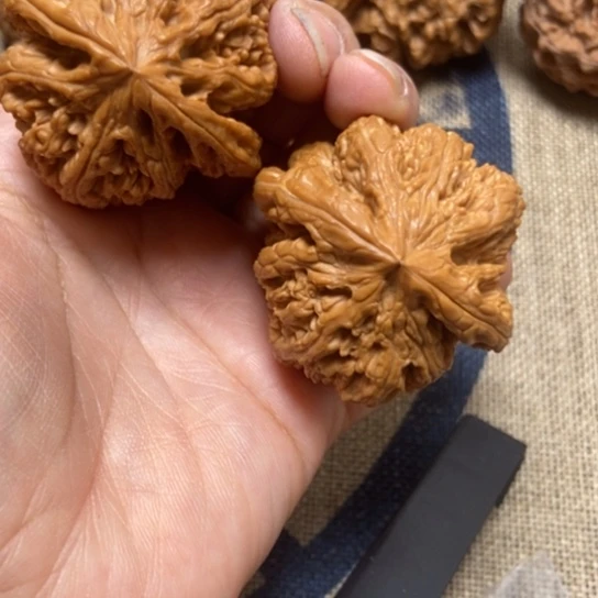 吊坠文玩核桃大粗筋