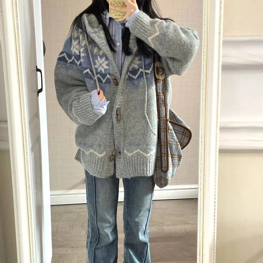 冬季牛角扣费尔岛复古毛衣外套女加厚连帽针织开衫秋冬挂脖针织衫