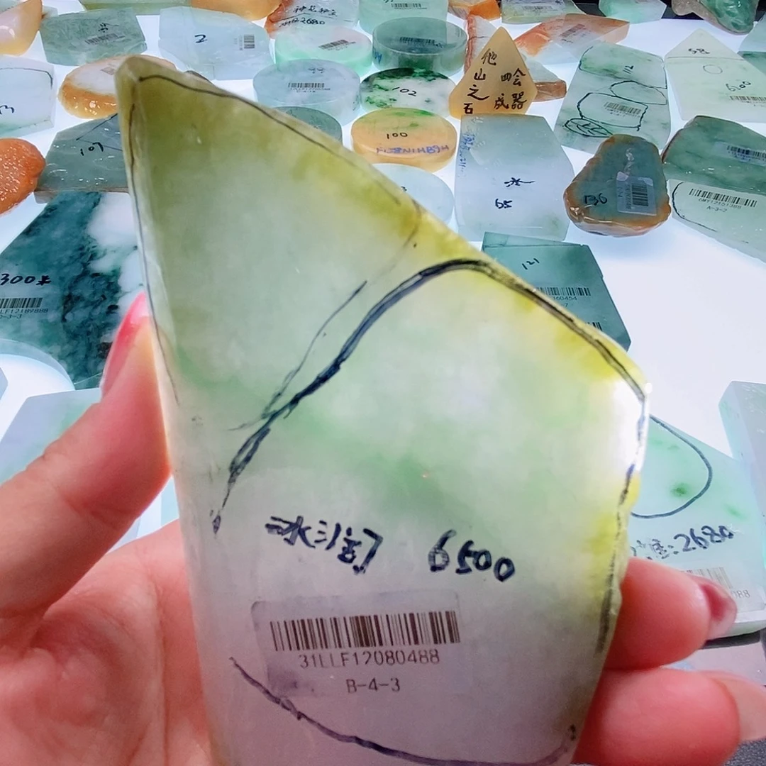 定制翡翠未镶嵌定制翡翠未镶嵌