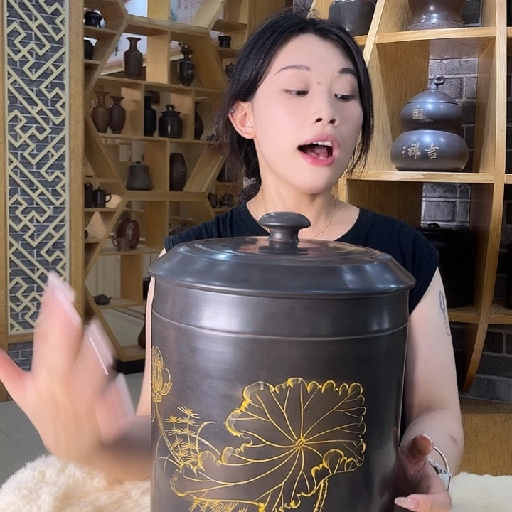 钦州坭兴陶茶叶罐 五斤装 荷花荷叶雕刻