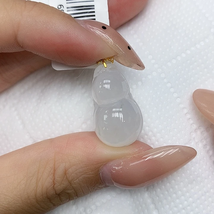 颈饰18K金镶嵌翡翠