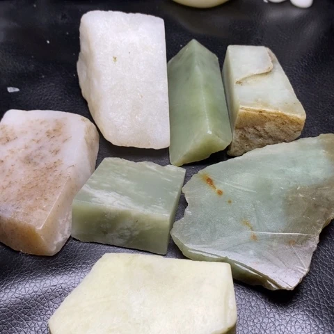 和田玉珠宝奇石未镶嵌