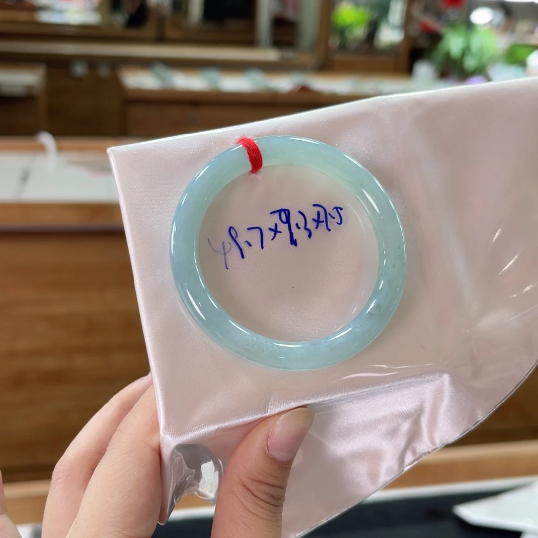 未镶嵌手镯翡翠翡翠