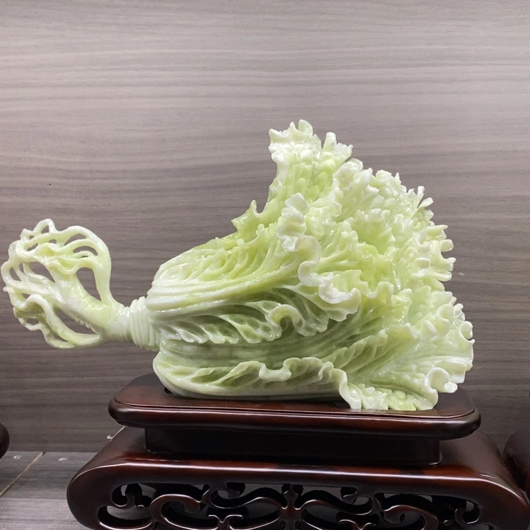 蛇纹石玉未镶嵌珠宝奇石