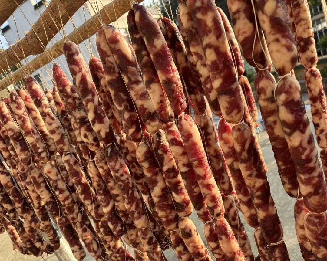 5年口碑王 徽味农家土猪香肠 热卖中 自然晾晒
