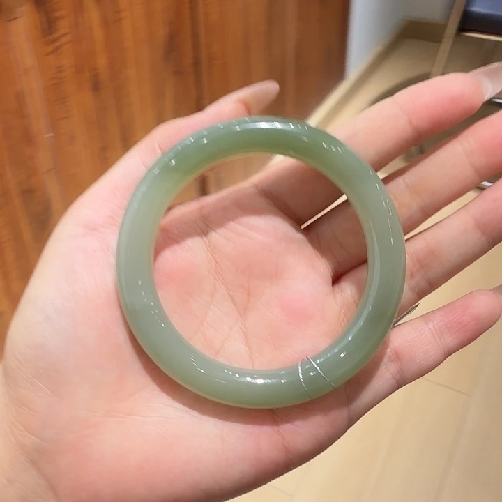 和田玉（糖玉）未镶嵌手镯