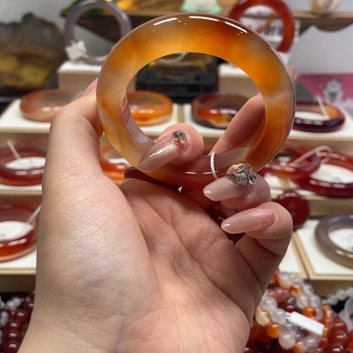 玛瑙/玉髓未镶嵌手镯