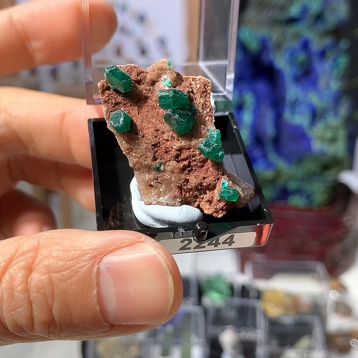 2244 三水矿物标本摆件