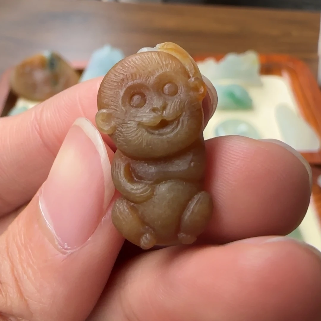 定制翡翠未镶嵌z*e小猴子