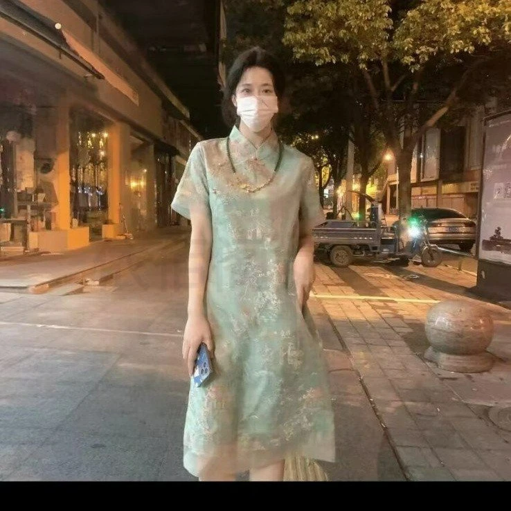 新中式国风绣花欧根纱年轻旗袍连衣裙女夏季宽松显瘦减龄复古气质