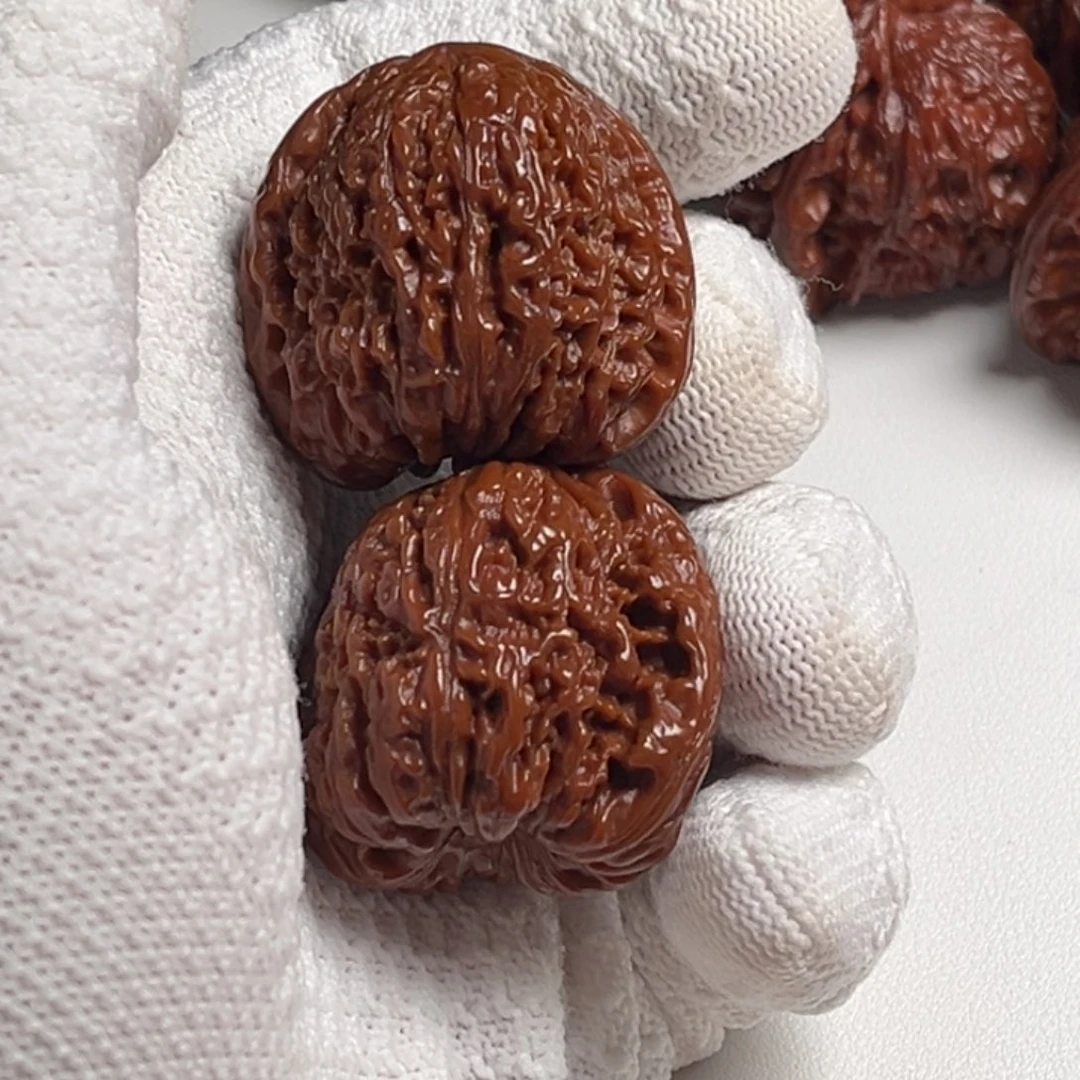 A***r吊坠桃核文玩核桃链接