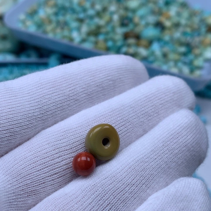 南红玛瑙未镶嵌珠宝奇石
