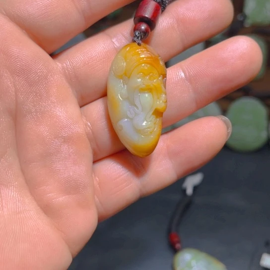 【闪购商品】和田玉足铂镶嵌颈饰