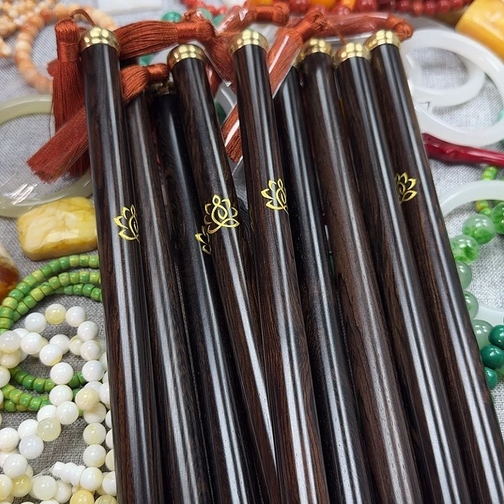 微凹黄檀（南美大红酸枝）