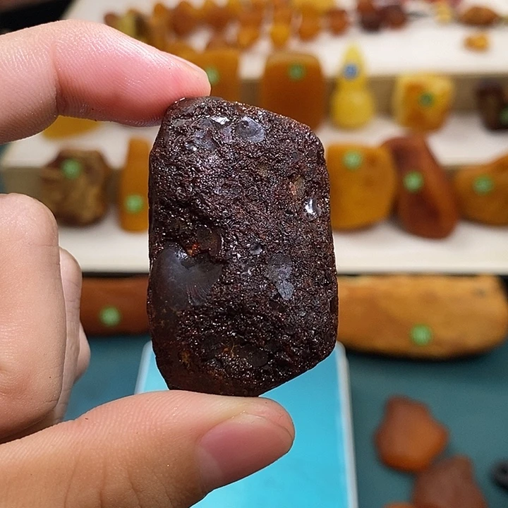 琥珀未镶嵌珠宝奇石