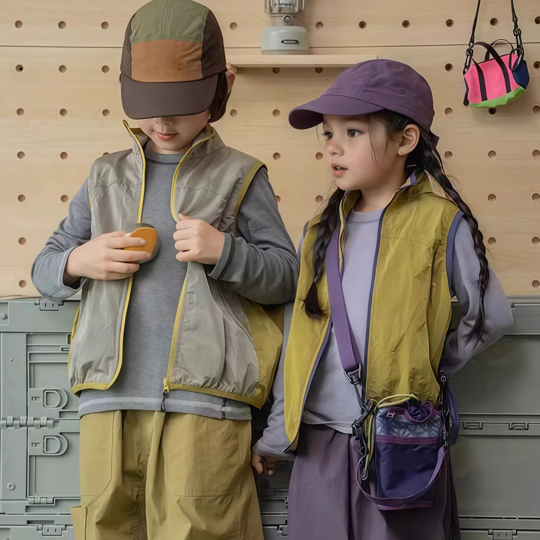 户外运动防水上衣儿童坎肩百搭男女款2025春季外穿休闲冲锋衣马甲