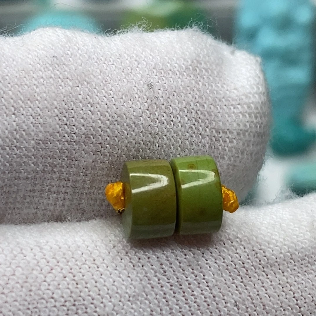 绿松石未镶嵌天然原矿 带武汉地大证书