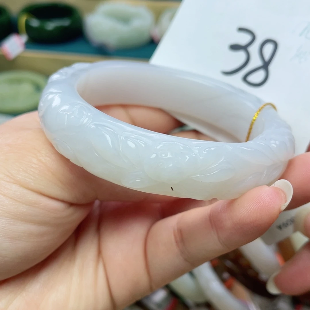 未镶嵌手镯和田玉圈口57