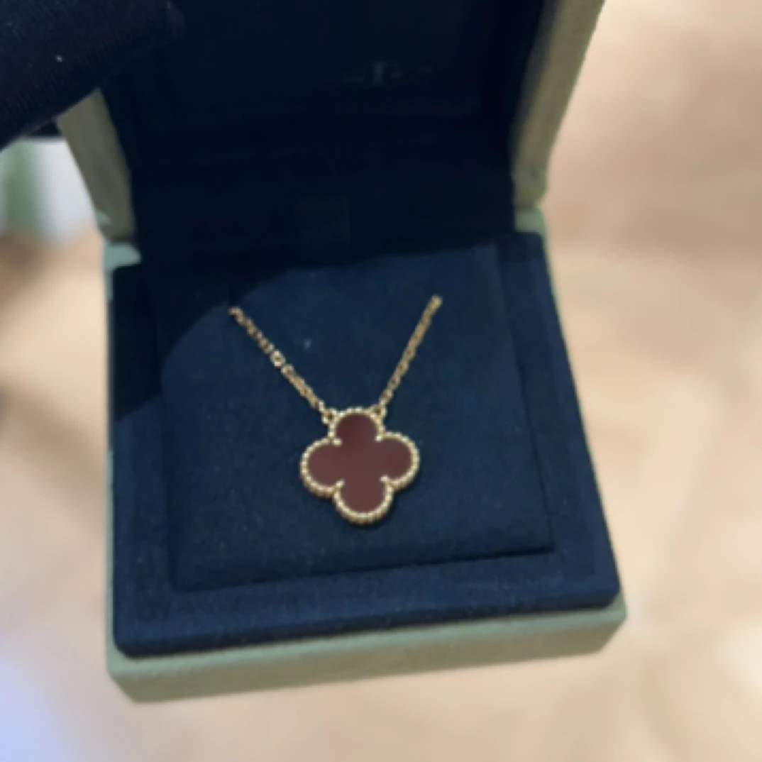 99新 梵克雅宝 梵克雅宝红四叶草红金玉髓项链25020123-01