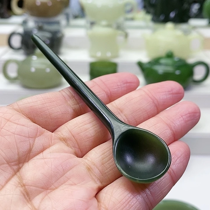 未镶嵌和田玉挂件搅拌勺（微瑕）