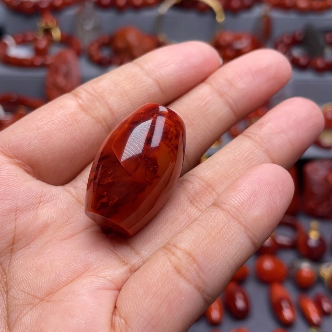 南红玛瑙未镶嵌珠宝奇石桶珠吊坠