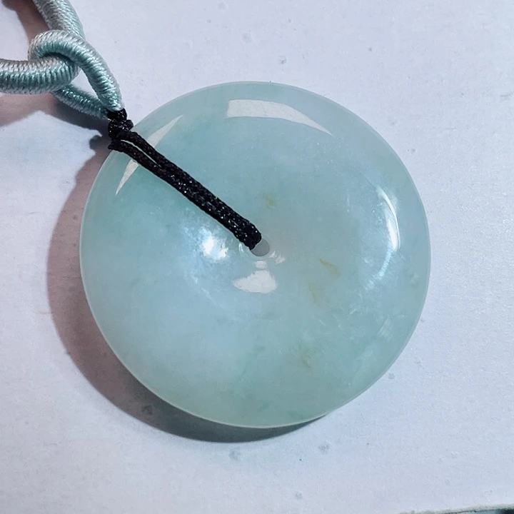 颈饰未镶嵌翡翠平安扣