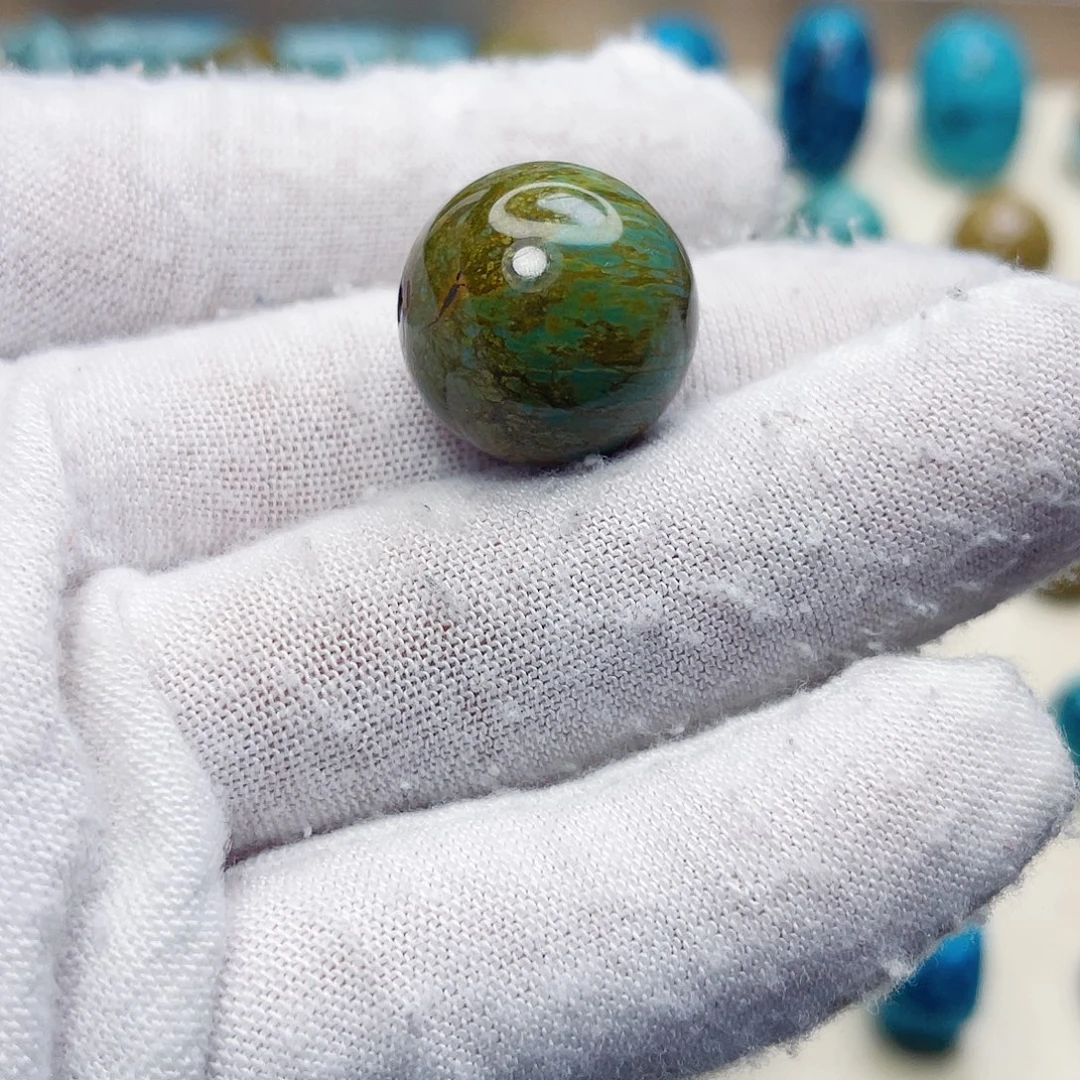 绿松石未镶嵌饰品