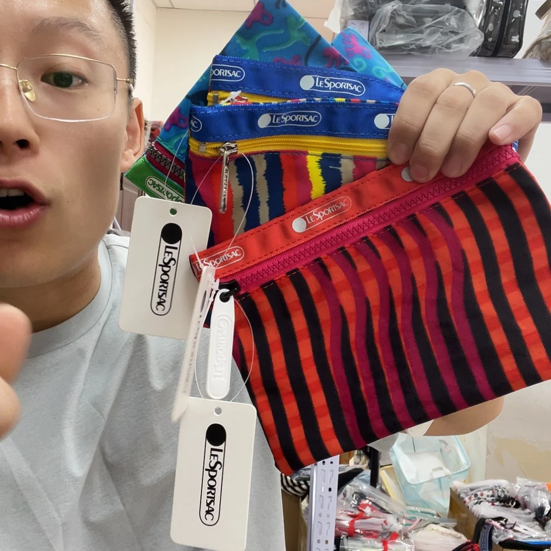 PU化妆包等各种产品的
