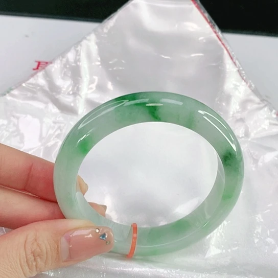 翡翠手镯未镶嵌天然翡翠A货813