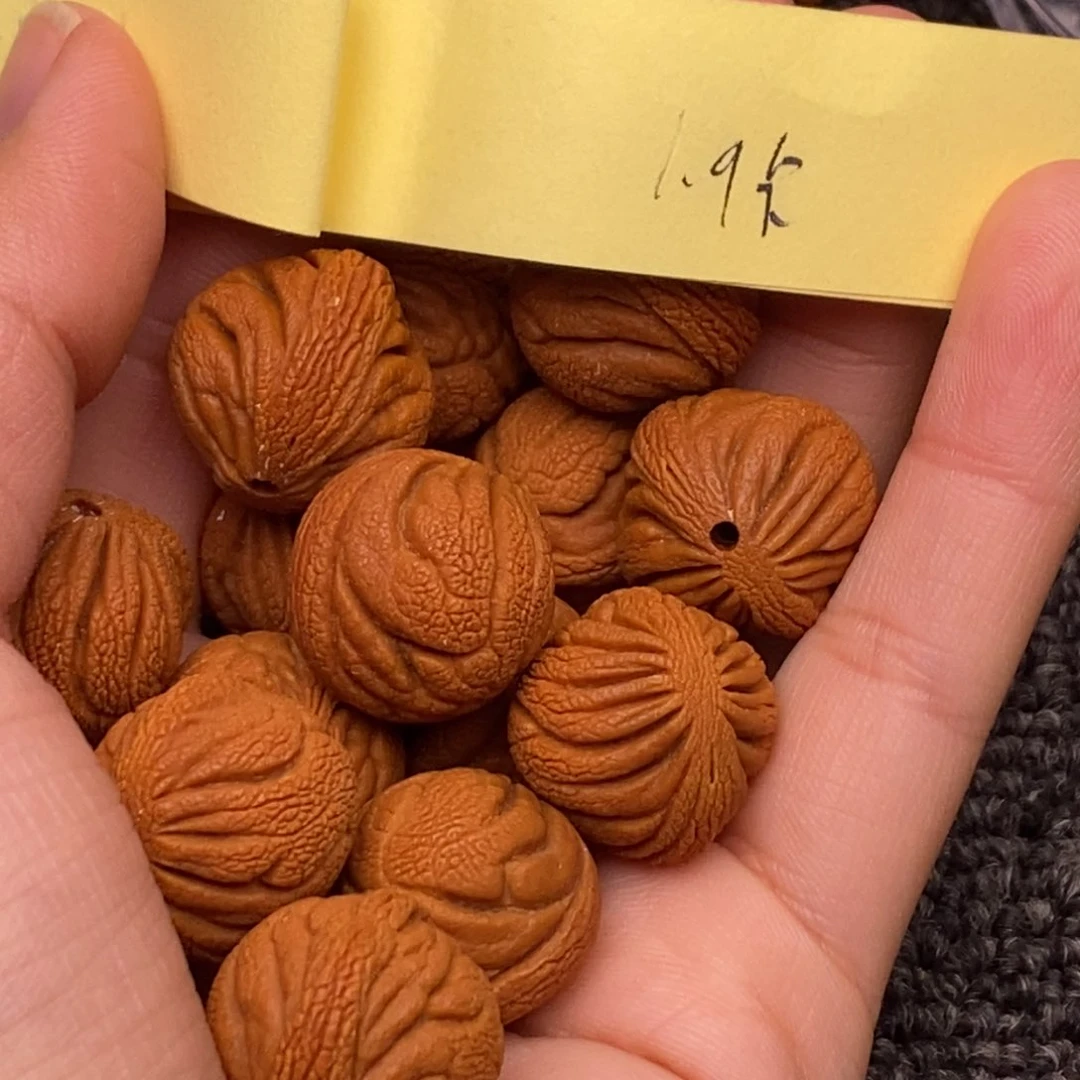 秦岭山脉龙纹桃核 14