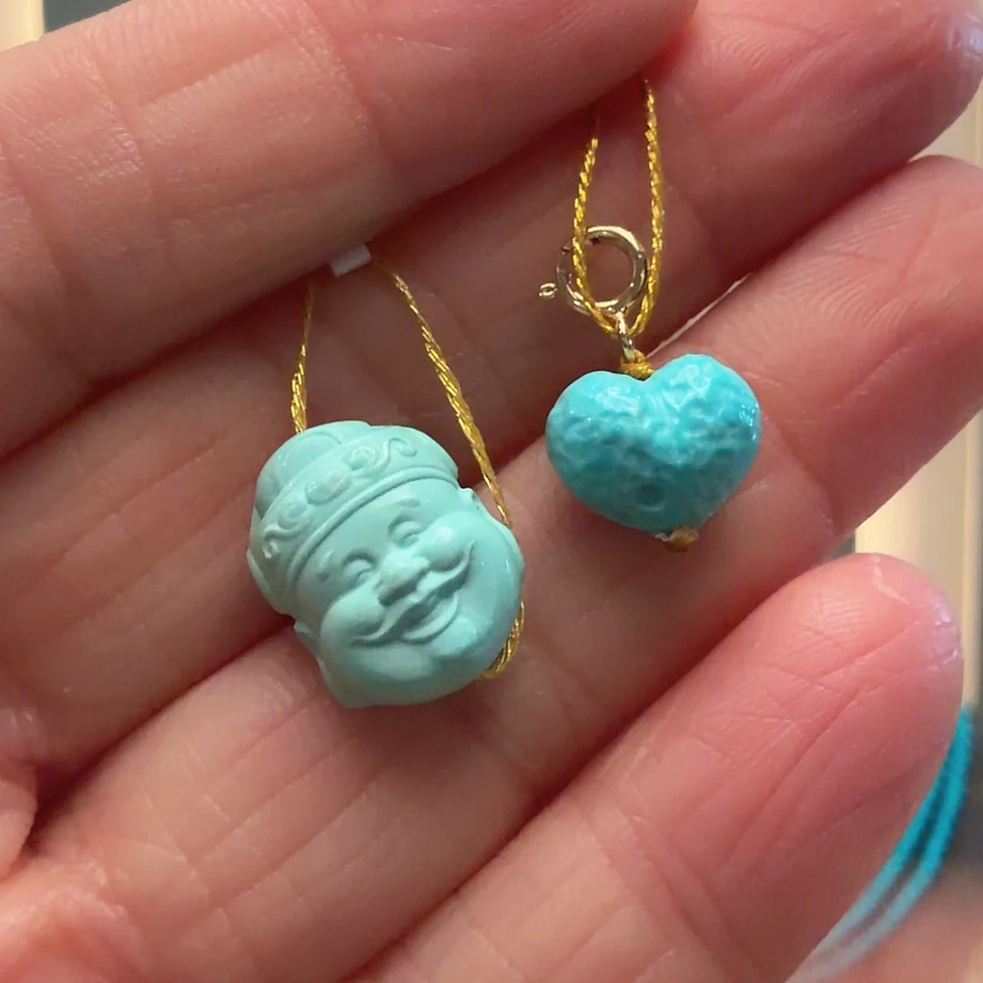 绿松石未镶嵌颈饰