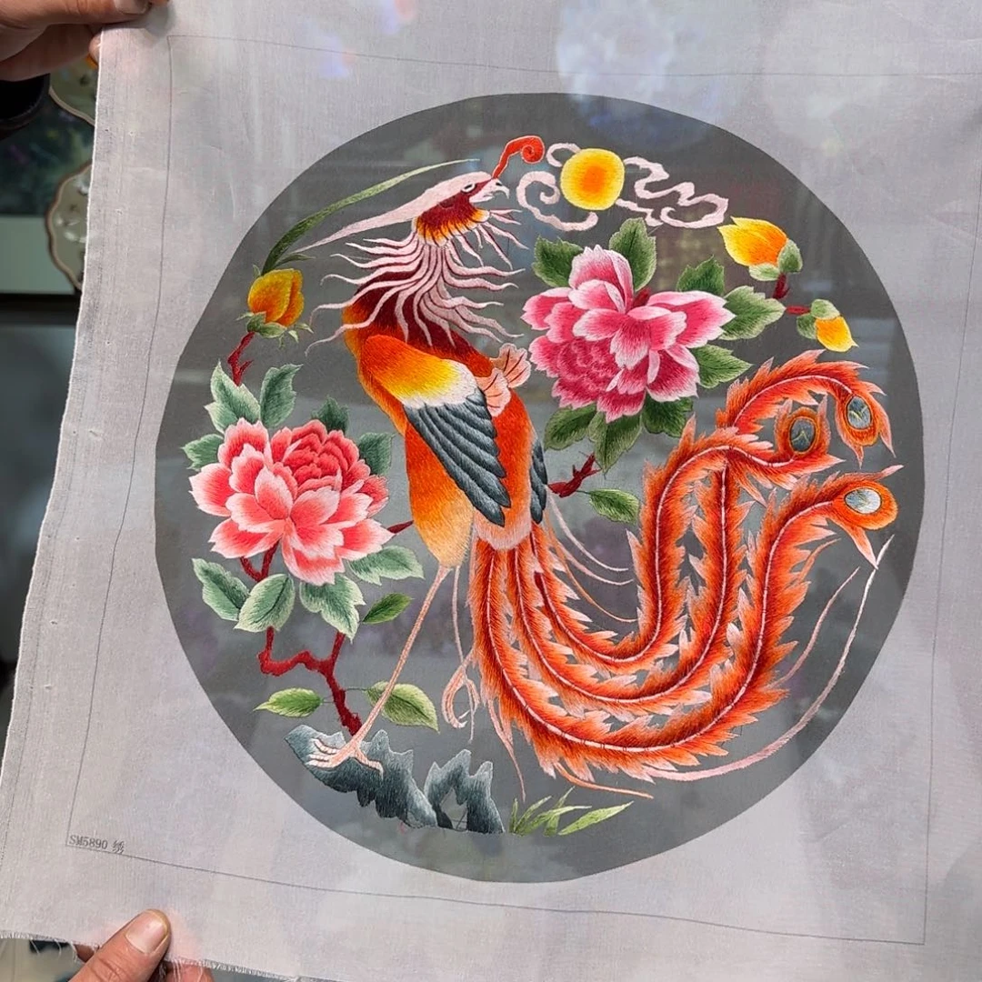 刺绣•***酱刺绣工艺精湛