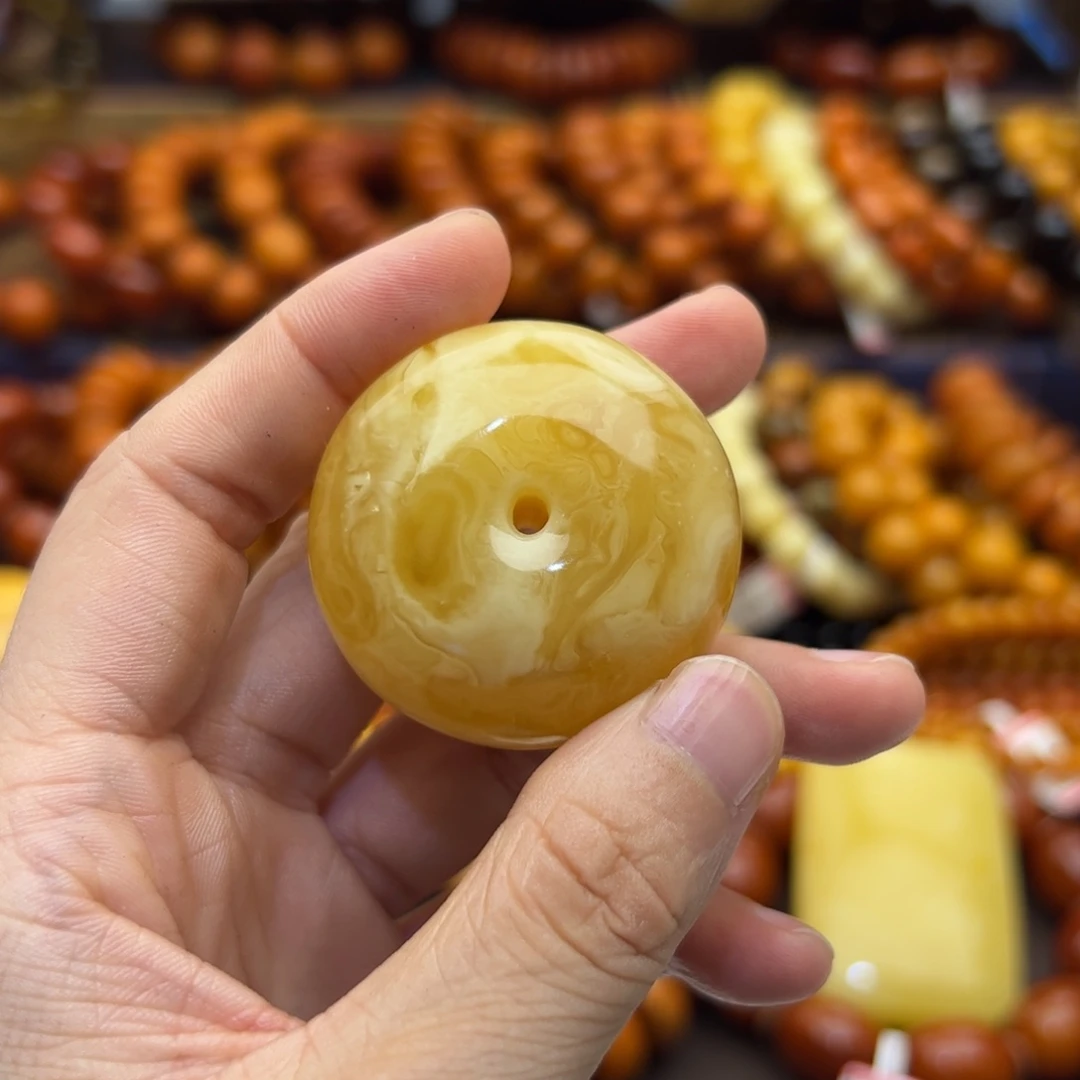 未镶嵌琥珀珠宝奇石