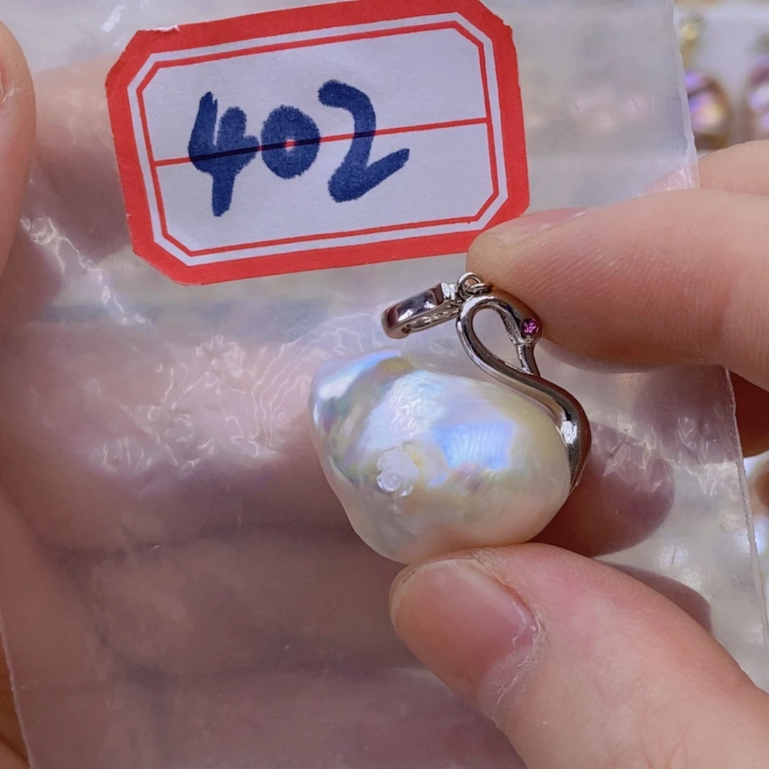 淡水珍珠银S925镶嵌吊坠(赠链)