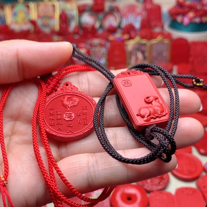 天然辰砂工艺品朱砂吊坠