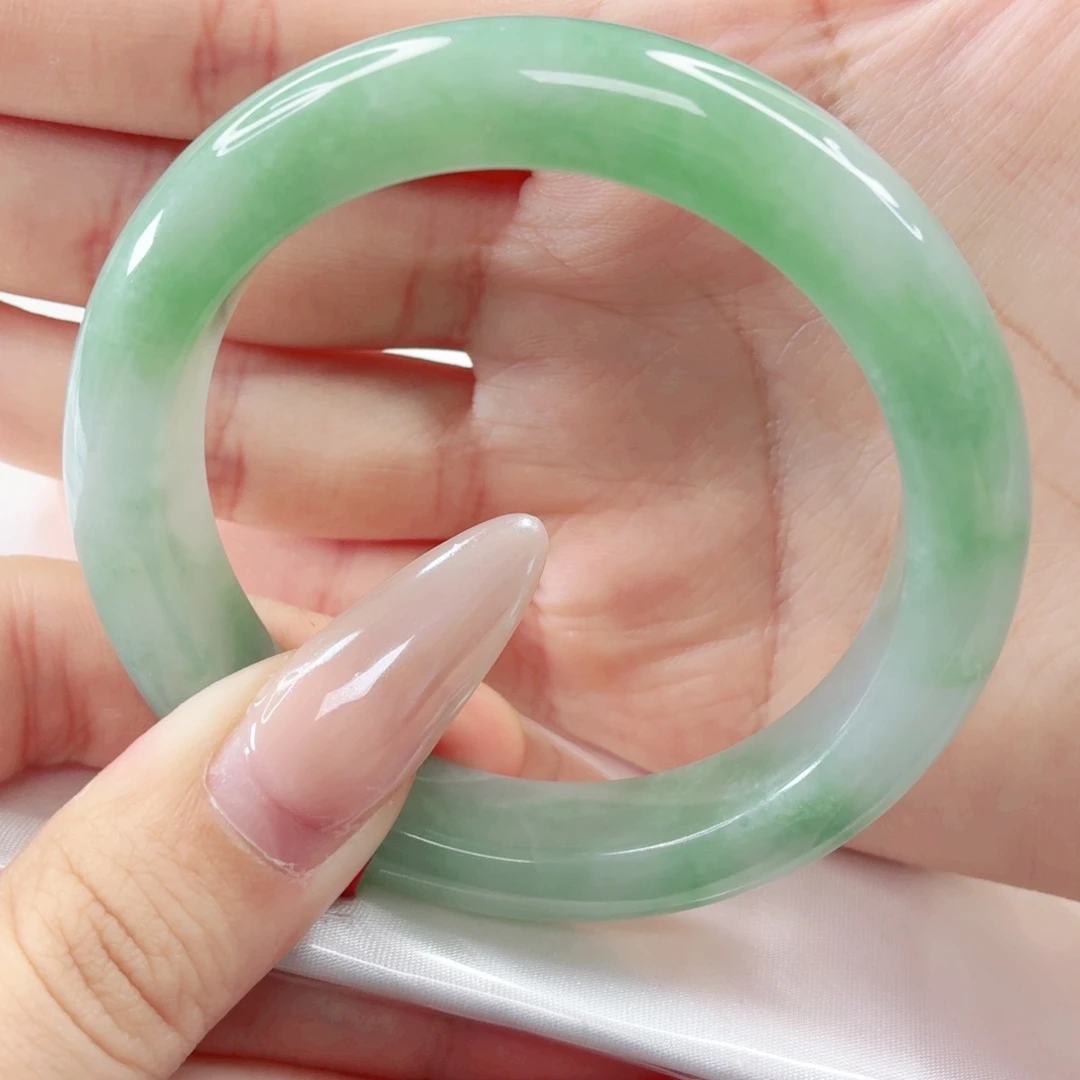 翡翠未镶嵌手镯54.5正圈