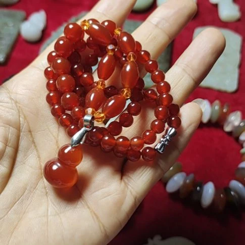 和田玉（糖玉）未镶嵌珠宝奇石