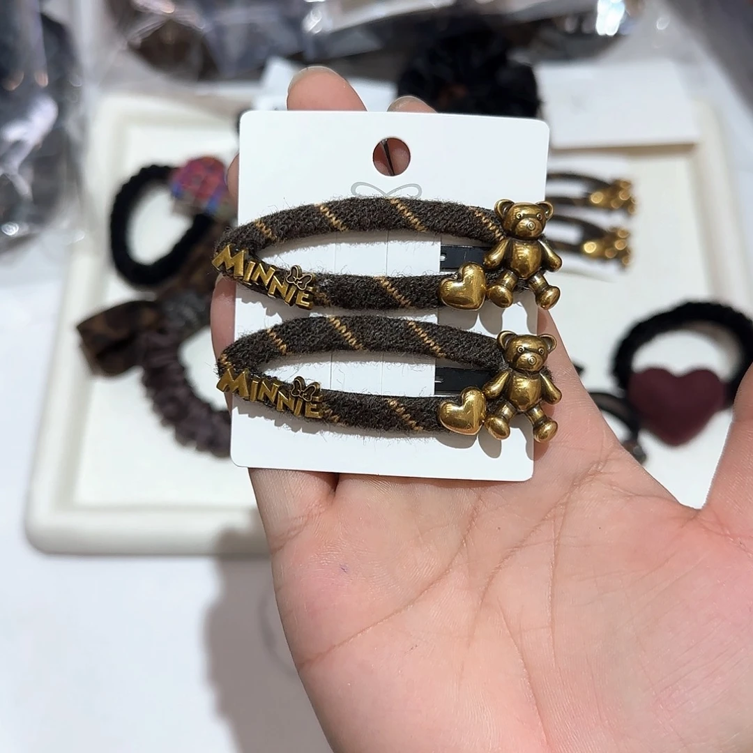 非金属T06小熊掰掰2个
